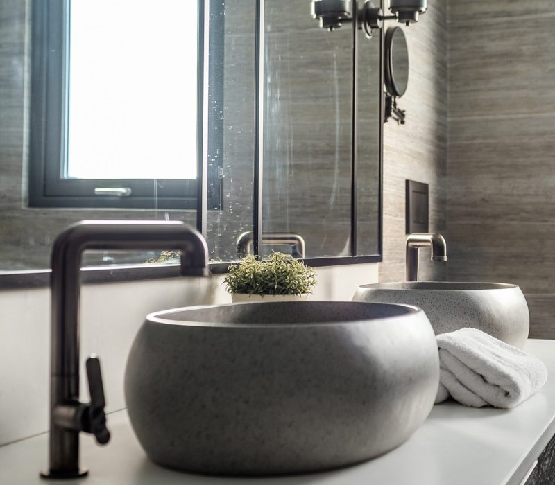 Master-ensuite-sink-unit